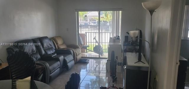 En Venta: $173,900 (1 camas, 1 baños, 688 Pies cuadrados)