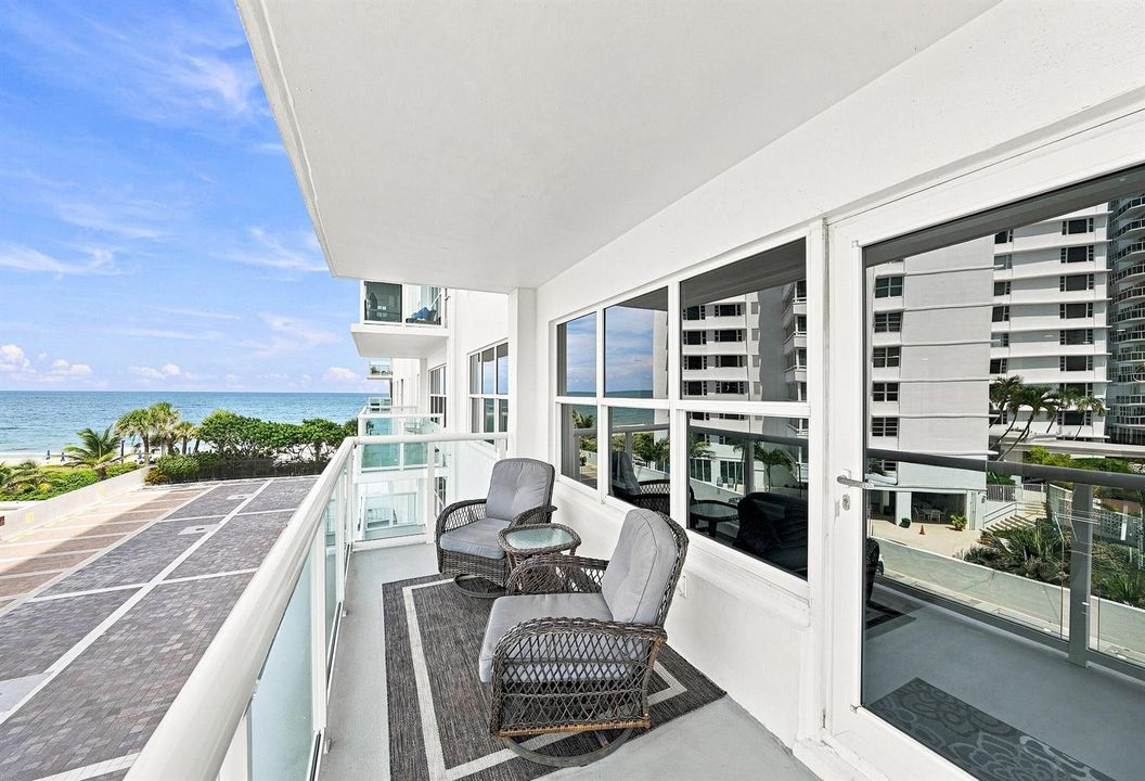 62_balcony