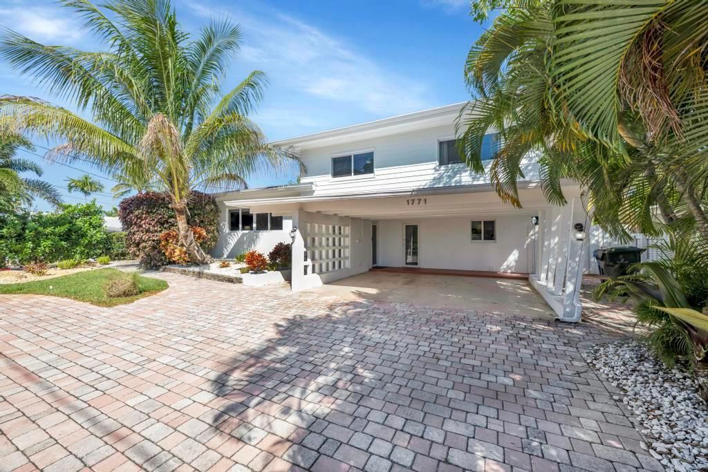 1771 NE 35th St Oakland Park 00008