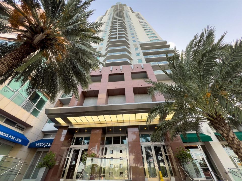En Venta: $475,000 (2 camas, 1 baños, 1000 Pies cuadrados)