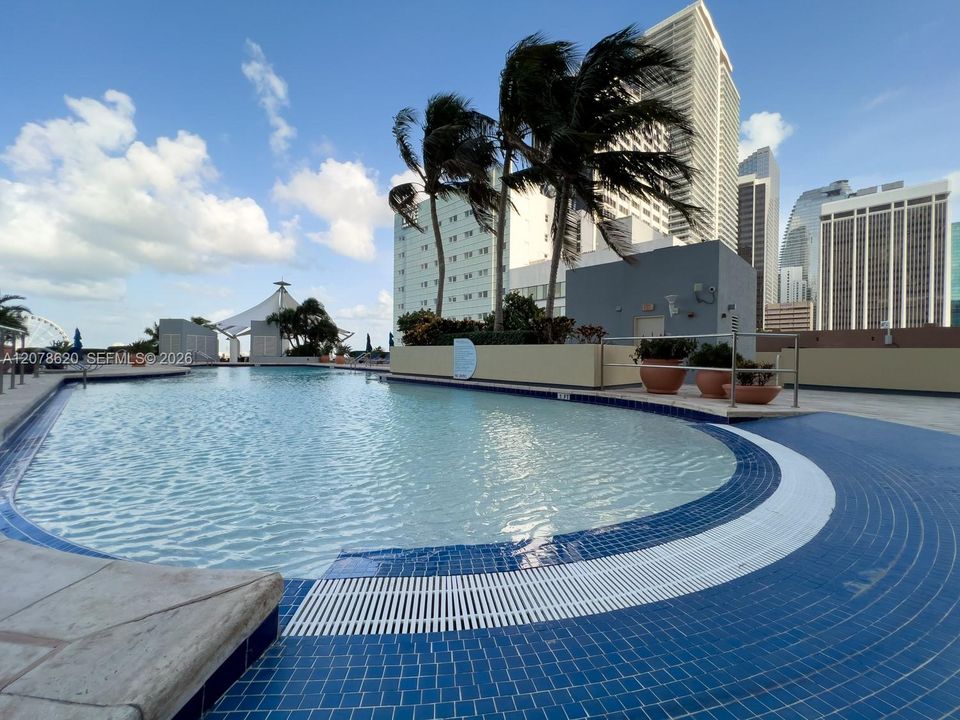 En Venta: $475,000 (2 camas, 1 baños, 1000 Pies cuadrados)