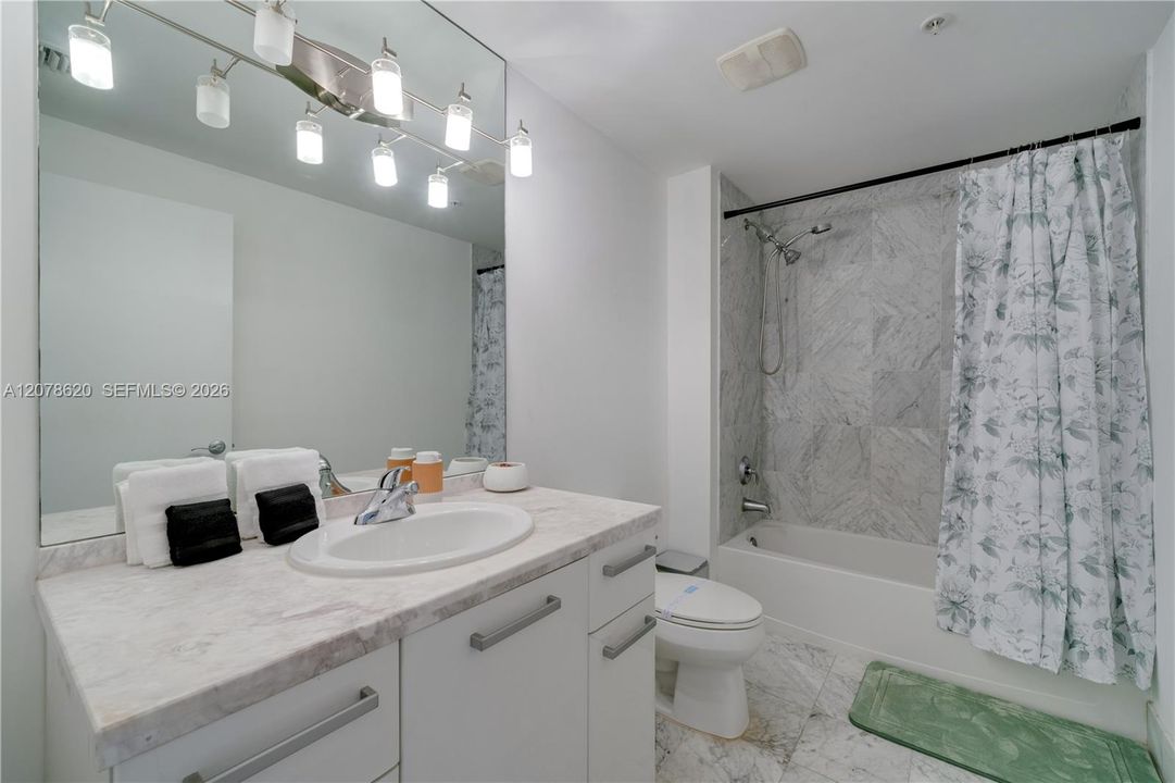En Venta: $475,000 (2 camas, 1 baños, 1000 Pies cuadrados)