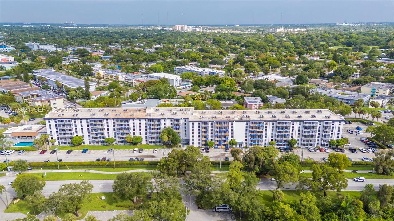На продажу: $160,000 (1 спален, 1 ванн, 720 Квадратных фут)