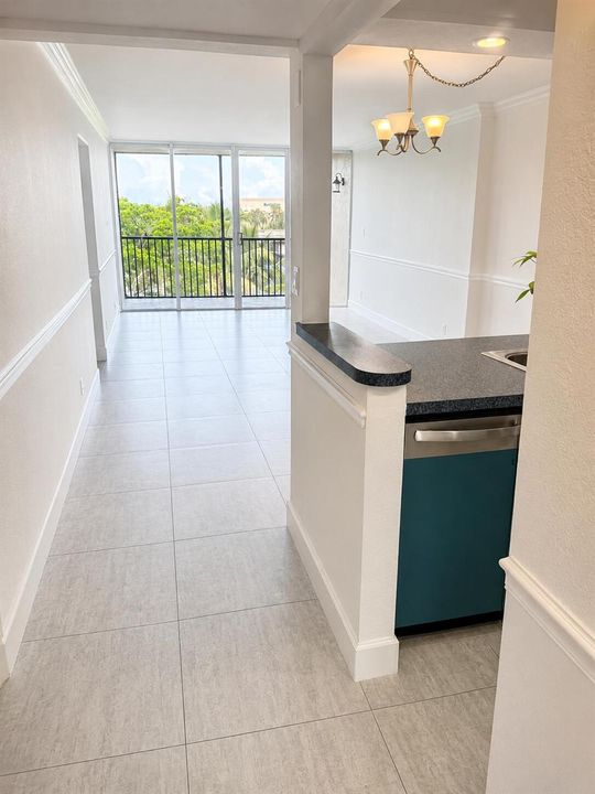 7 Royal Palm Way (21)