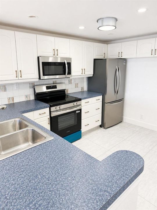 7 Royal Palm Way (18)