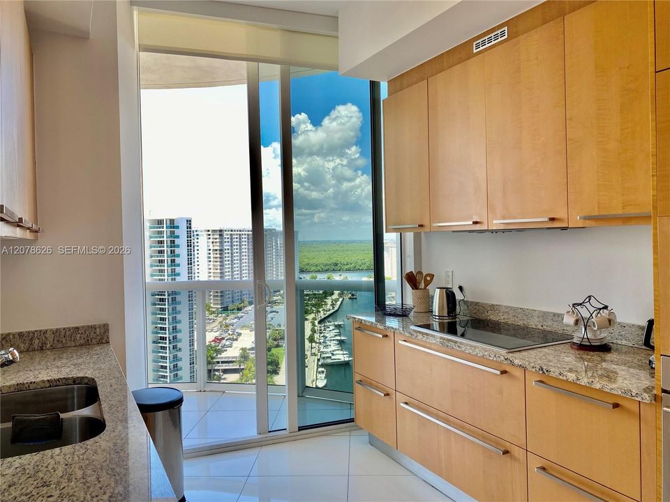 For Rent: $5,500 (2 beds, 2 baths, 1463 Square Feet)