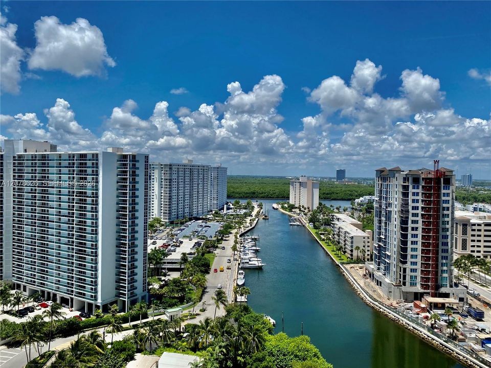 For Rent: $5,500 (2 beds, 2 baths, 1463 Square Feet)