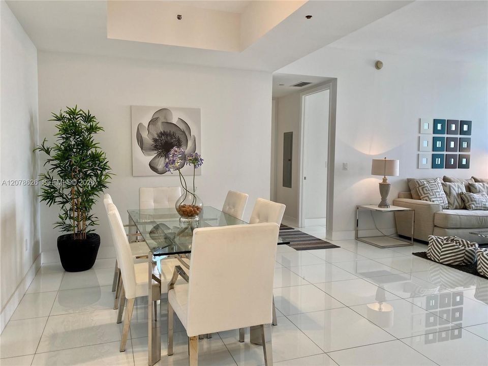 For Rent: $5,500 (2 beds, 2 baths, 1463 Square Feet)