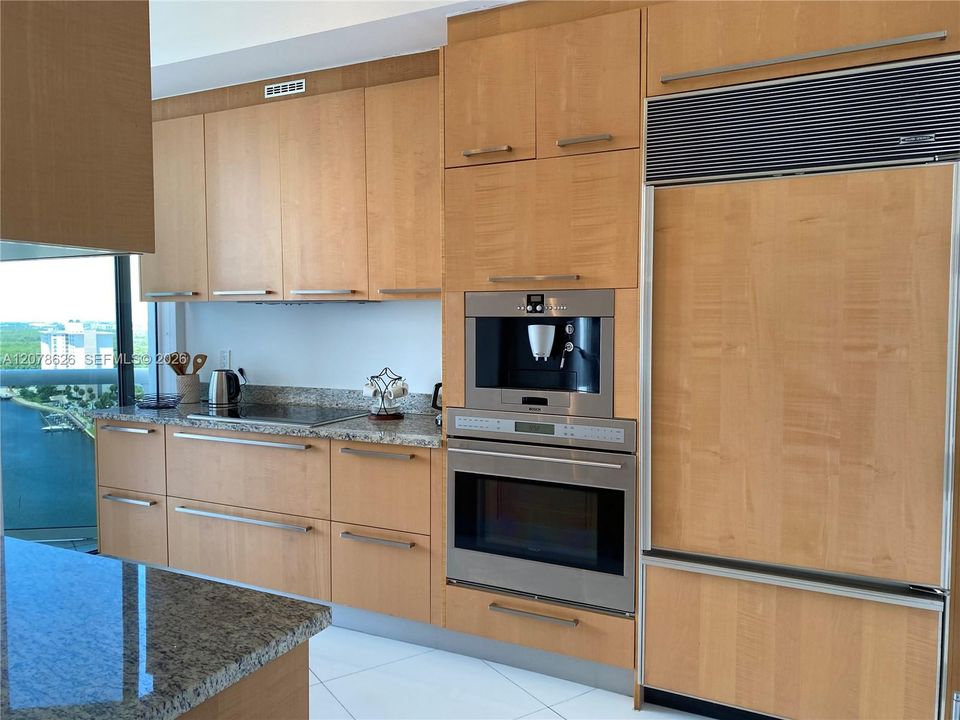 For Rent: $5,500 (2 beds, 2 baths, 1463 Square Feet)