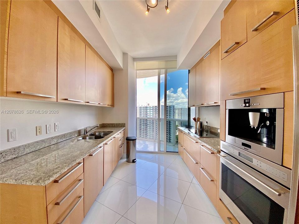 For Rent: $5,500 (2 beds, 2 baths, 1463 Square Feet)