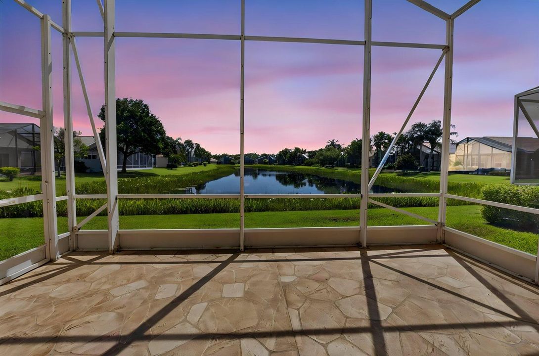 LANAI OVERLOOKING THE LONG LAKE VIEW