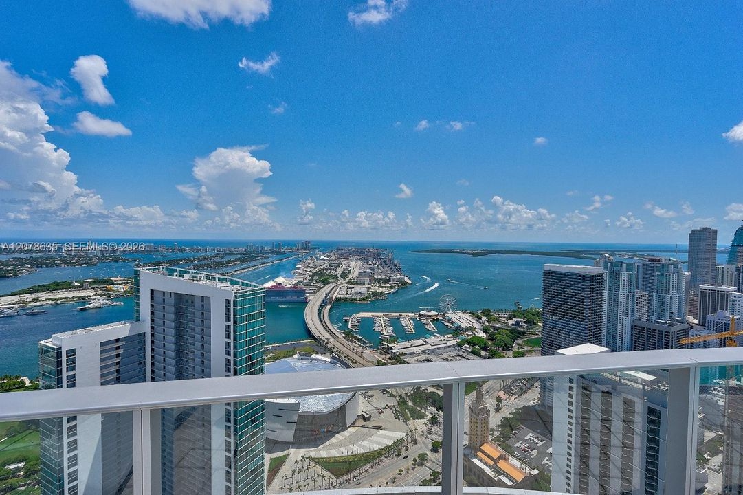 For Rent: $7,700 (2 beds, 3 baths, 1547 Square Feet)
