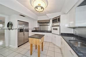 En Renta: $4,500 (4 camas, 2 baños, 3482 Pies cuadrados)