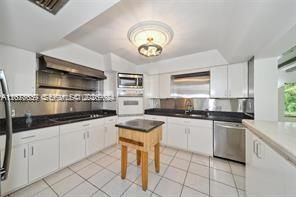 En Renta: $4,500 (4 camas, 2 baños, 3482 Pies cuadrados)