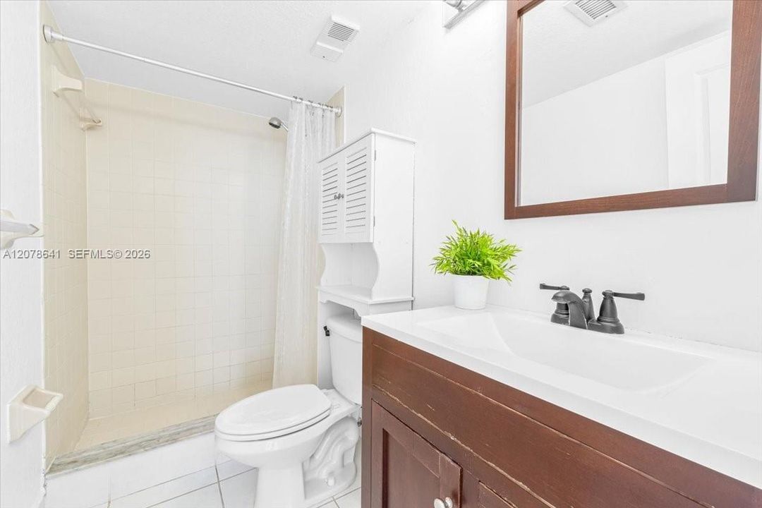 En Renta: $1,995 (2 camas, 2 baños, 920 Pies cuadrados)