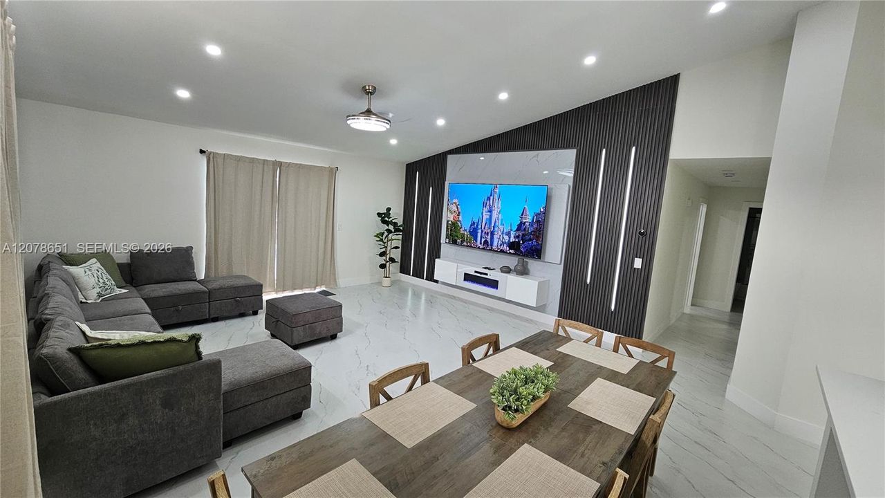 En Venta: $499,000 (3 camas, 2 baños, 1410 Pies cuadrados)
