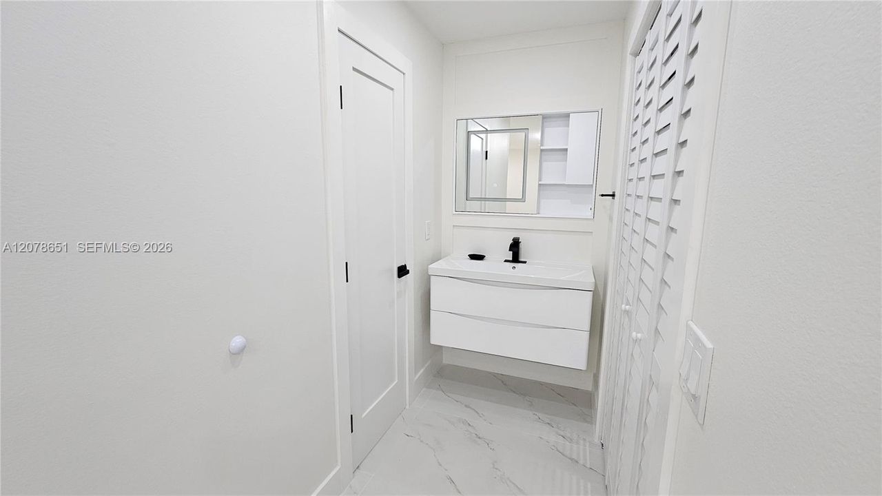 En Venta: $499,000 (3 camas, 2 baños, 1410 Pies cuadrados)