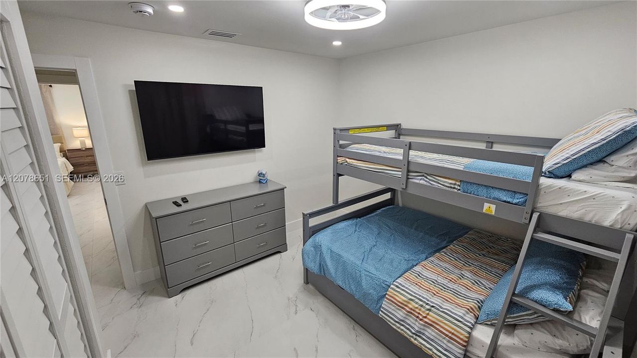En Venta: $499,000 (3 camas, 2 baños, 1410 Pies cuadrados)