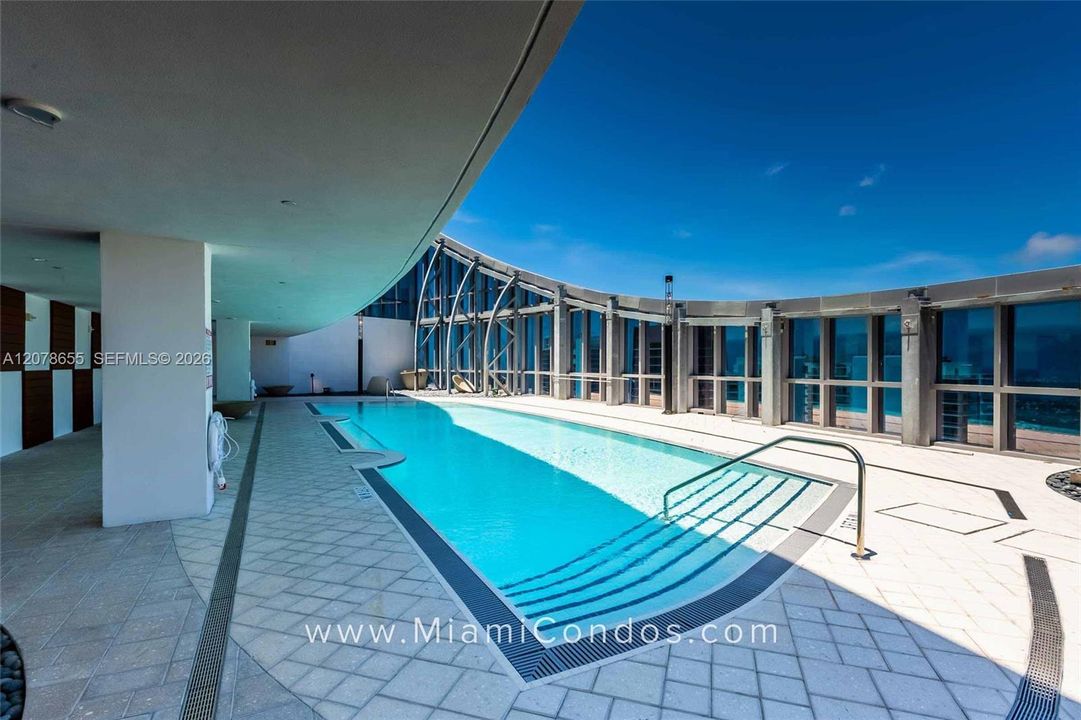En Venta: $680,000 (1 camas, 1 baños, 937 Pies cuadrados)