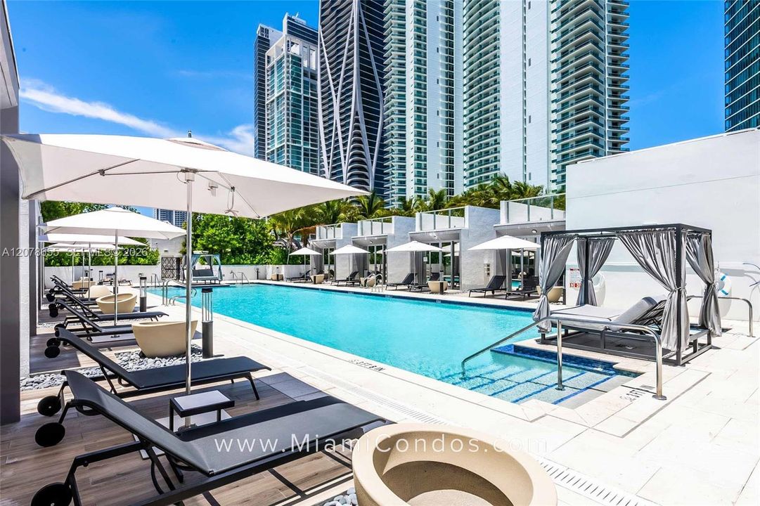 En Venta: $680,000 (1 camas, 1 baños, 937 Pies cuadrados)