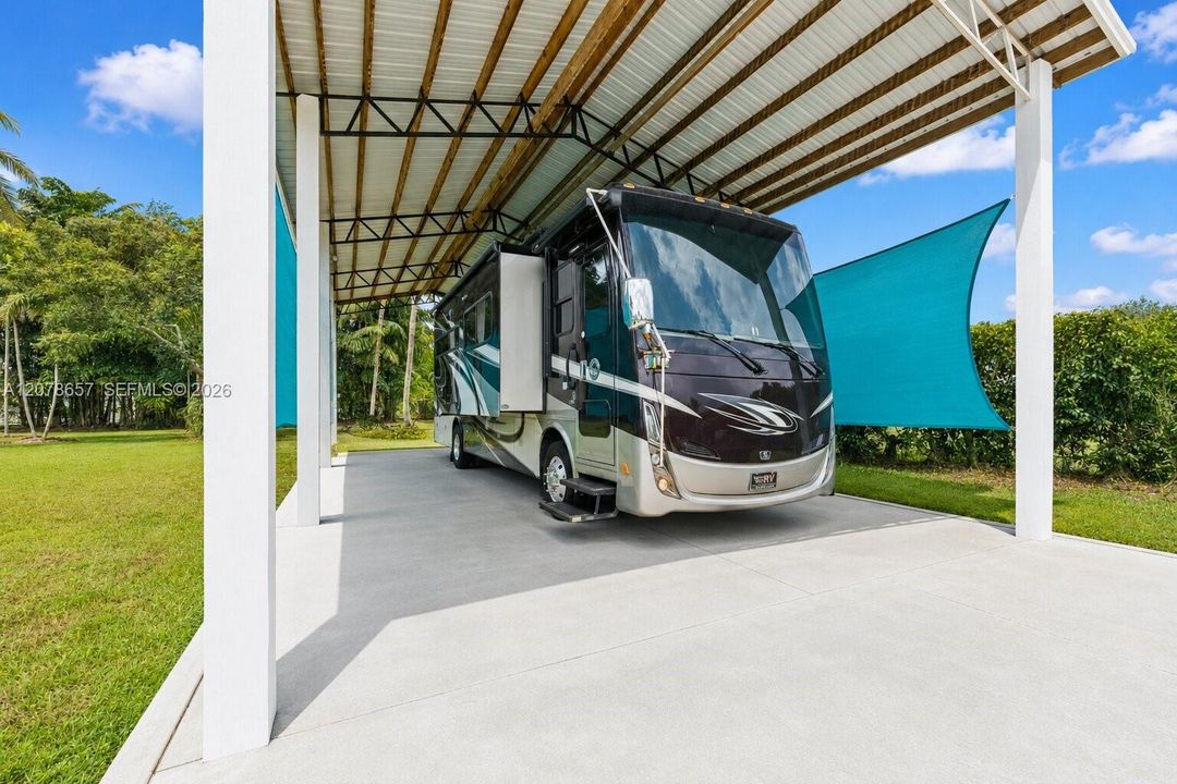 En Venta: $974,900 (3 camas, 2 baños, 1909 Pies cuadrados)
