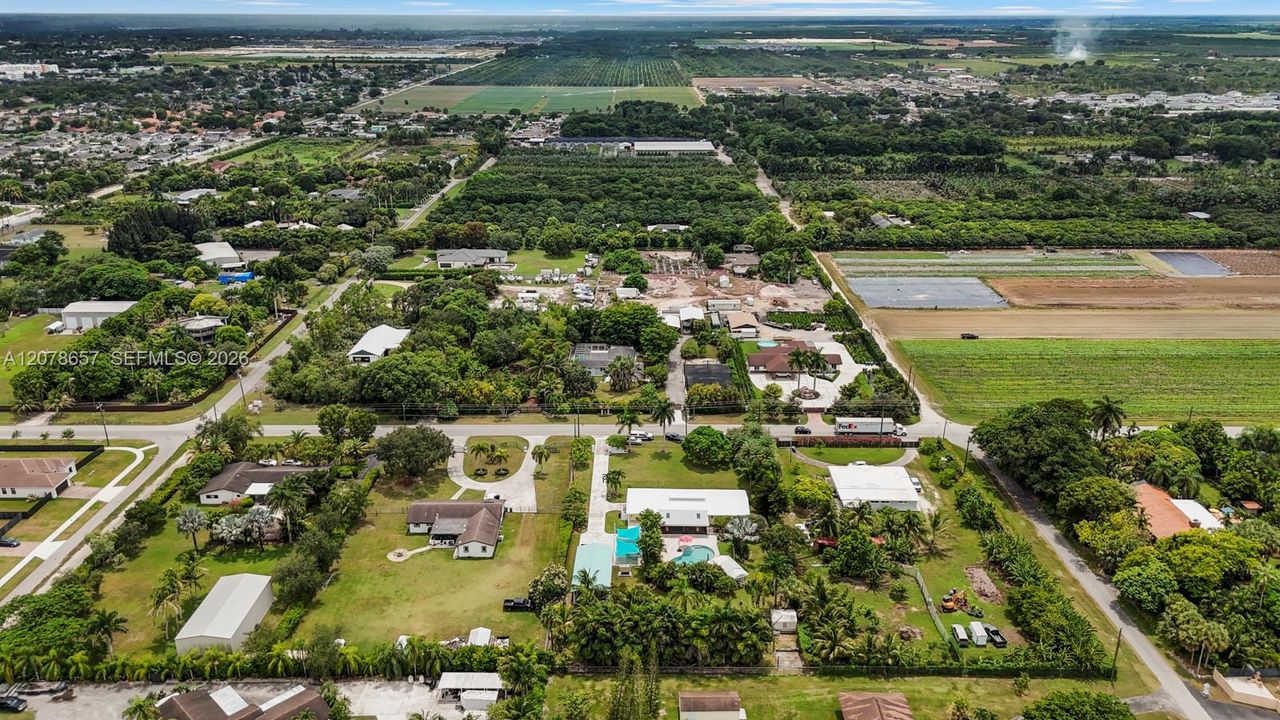 En Venta: $974,900 (3 camas, 2 baños, 1909 Pies cuadrados)
