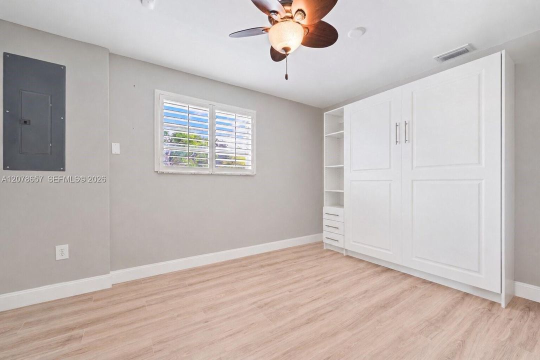 En Venta: $974,900 (3 camas, 2 baños, 1909 Pies cuadrados)