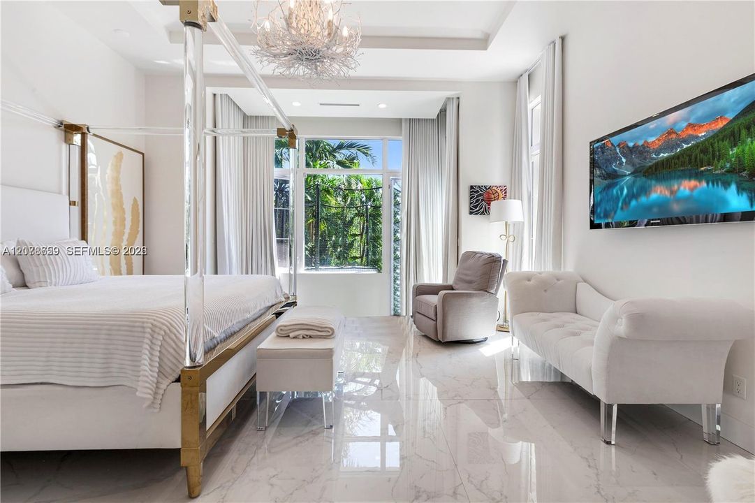 En Venta: $6,499,000 (5 camas, 6 baños, 3724 Pies cuadrados)
