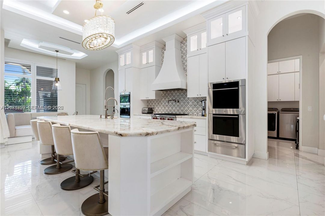 En Venta: $6,499,000 (5 camas, 6 baños, 3724 Pies cuadrados)