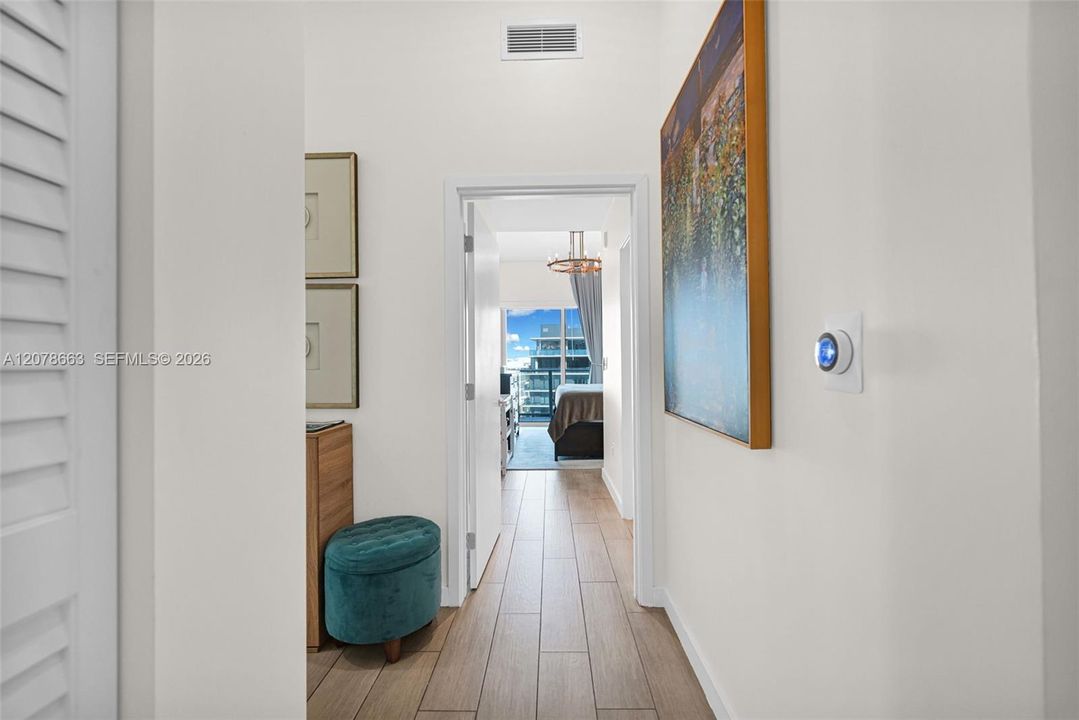 En Venta: $625,000 (2 camas, 2 baños, 962 Pies cuadrados)