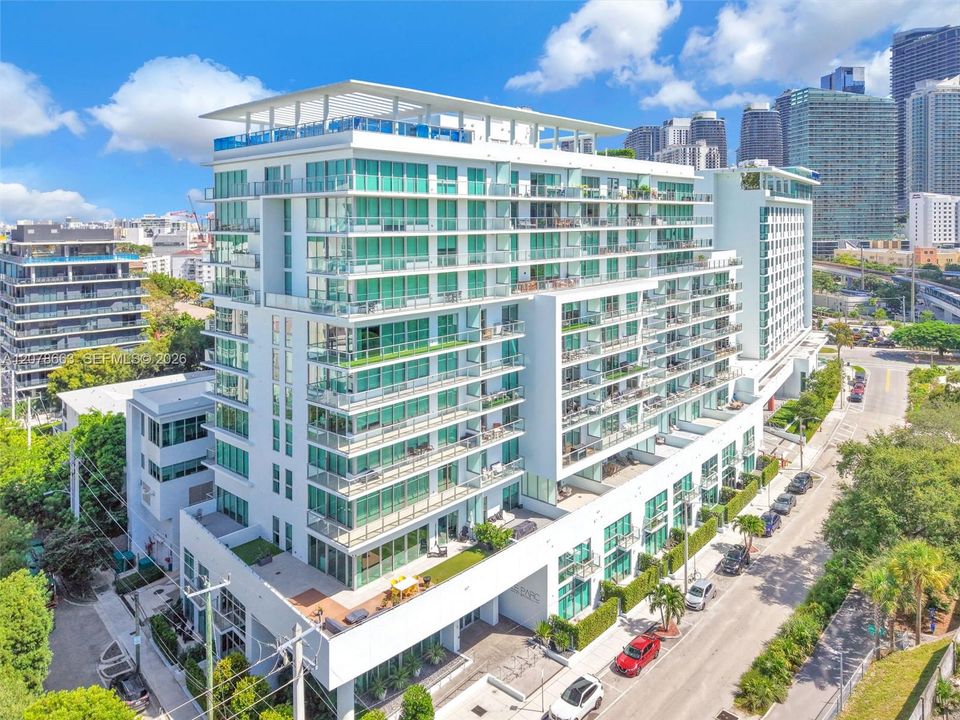En Venta: $625,000 (2 camas, 2 baños, 962 Pies cuadrados)