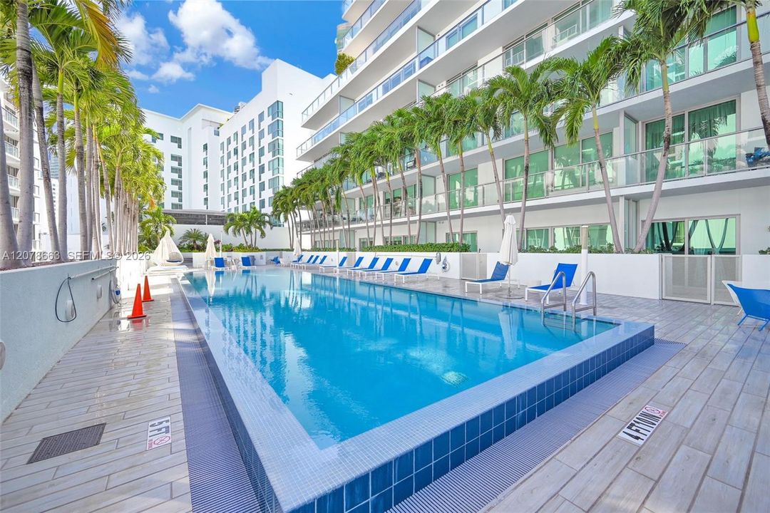 En Venta: $625,000 (2 camas, 2 baños, 962 Pies cuadrados)