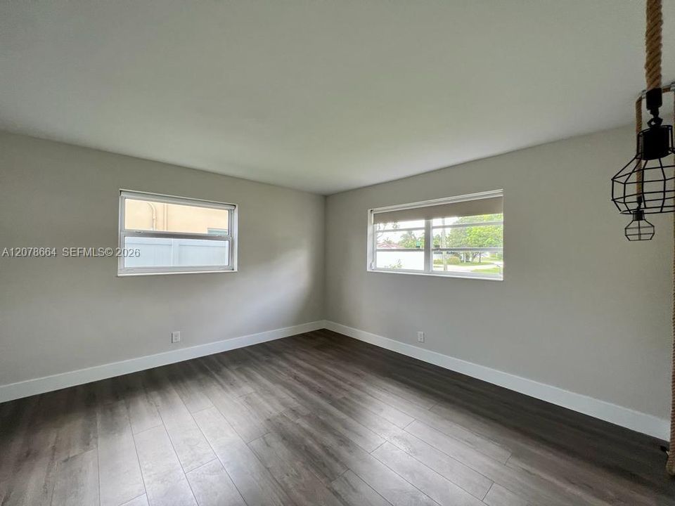 For Rent: $3,700 (2 beds, 2 baths, 1586 Square Feet)