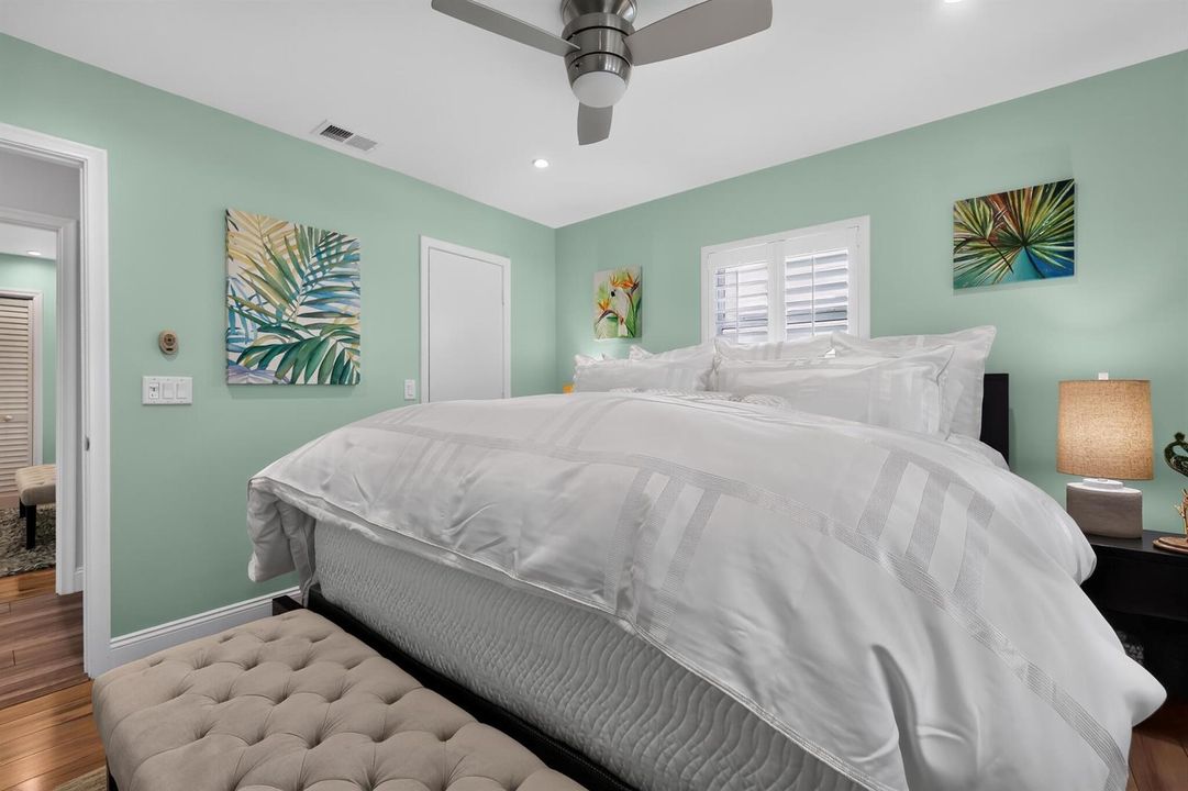 25_3550_Joseph_Dr-Bedroom-0013