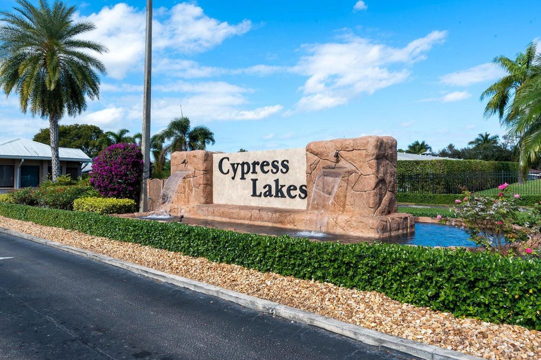 Cypress Lakes Community Entrance