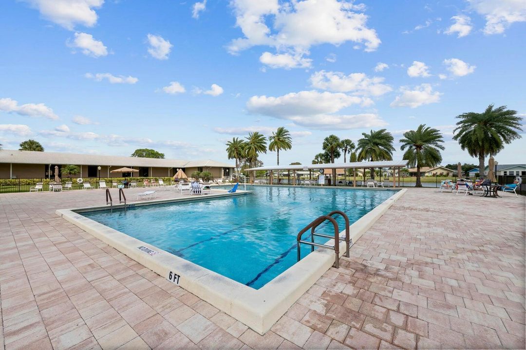 Cypress Lakes Community Pool