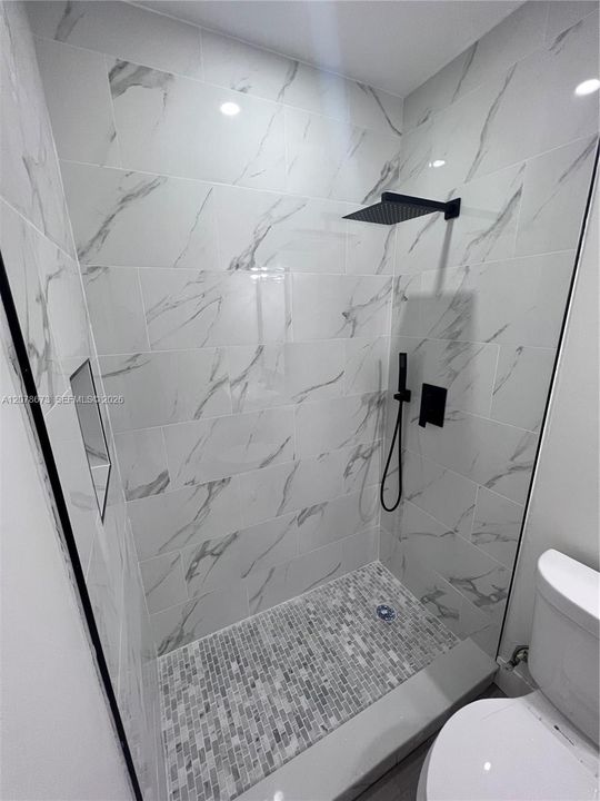 В аренду: $1,400 (1 спален, 1 ванн, 1555 Квадратных фут)