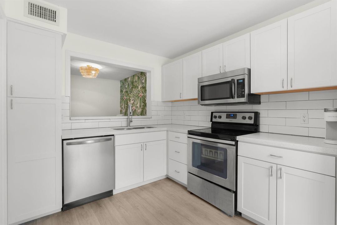 11-web-or-mls-5063 Heatherhill Ln 6, Boc