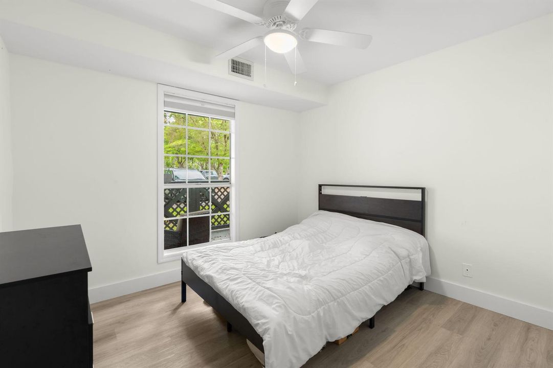22-web-or-mls-5063 Heatherhill Ln 6, Boc