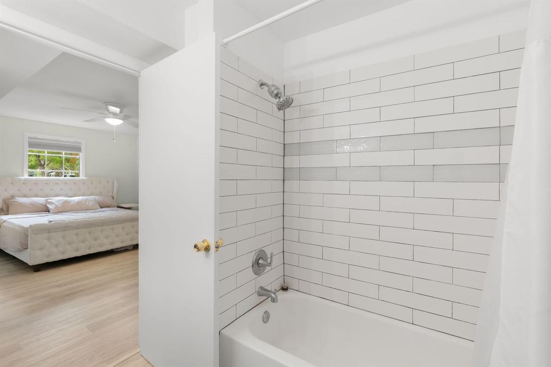 20-web-or-mls-5063 Heatherhill Ln 6, Boc