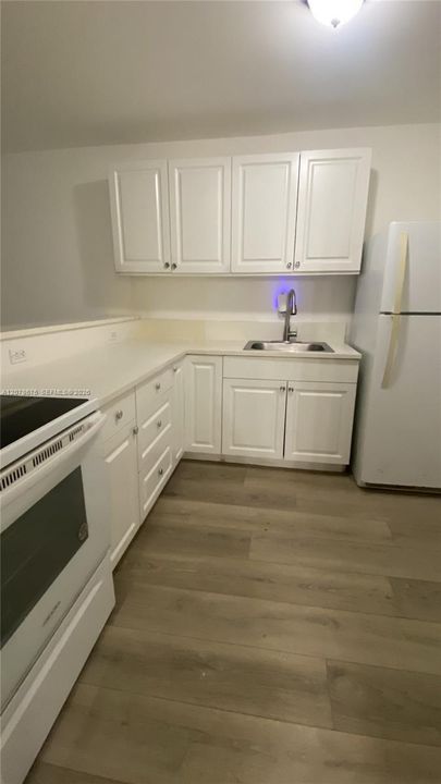 For Rent: $1,600 (1 beds, 1 baths, 740 Square Feet)