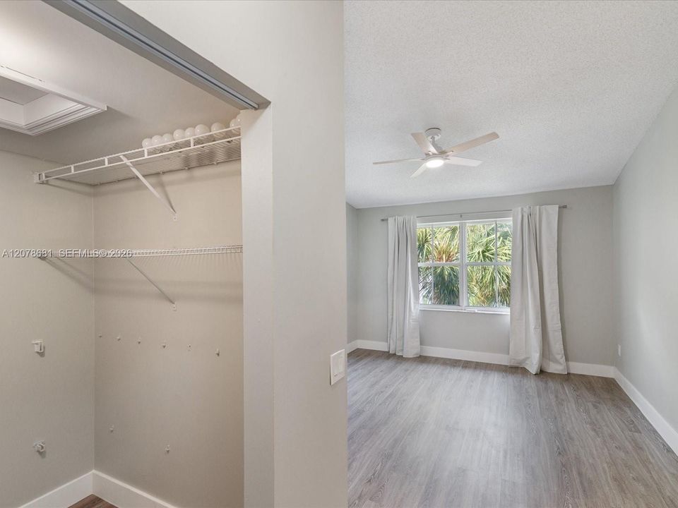 For Rent: $2,350 (2 beds, 2 baths, 1000 Square Feet)