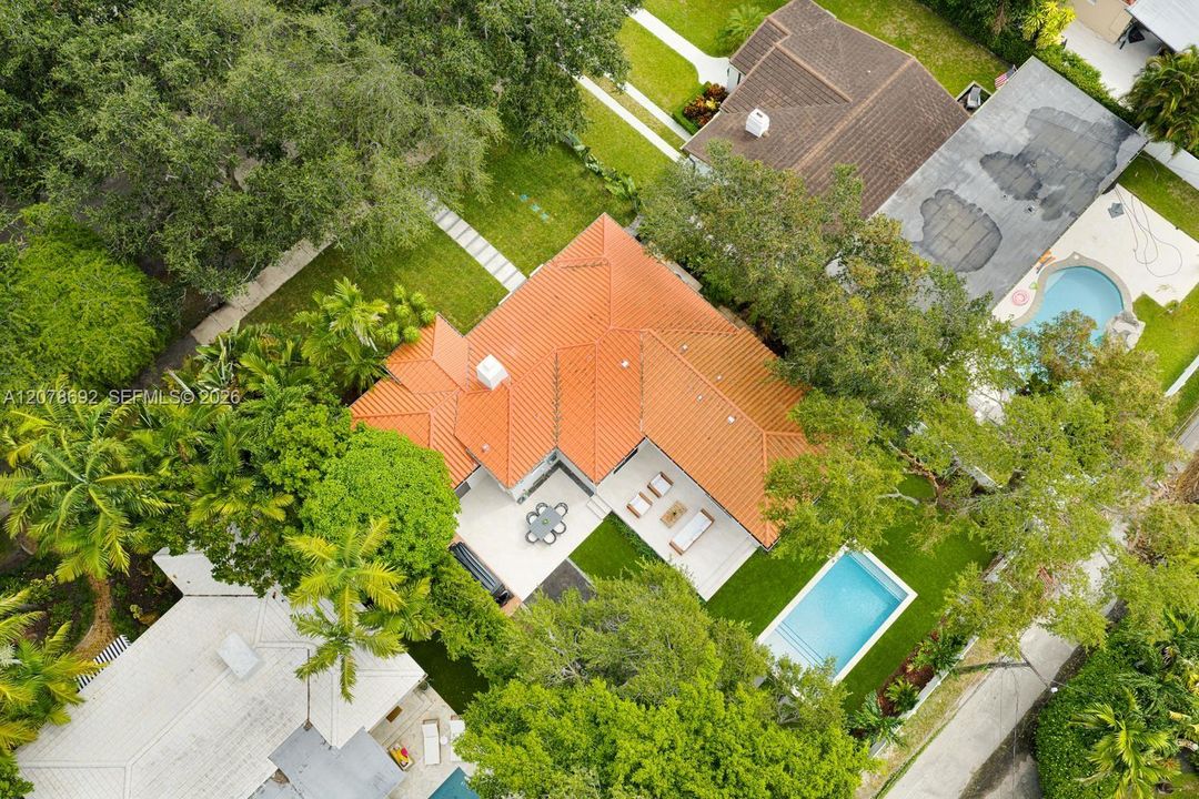 На продажу: $2,222,000 (4 спален, 3 ванн, 2227 Квадратных фут)