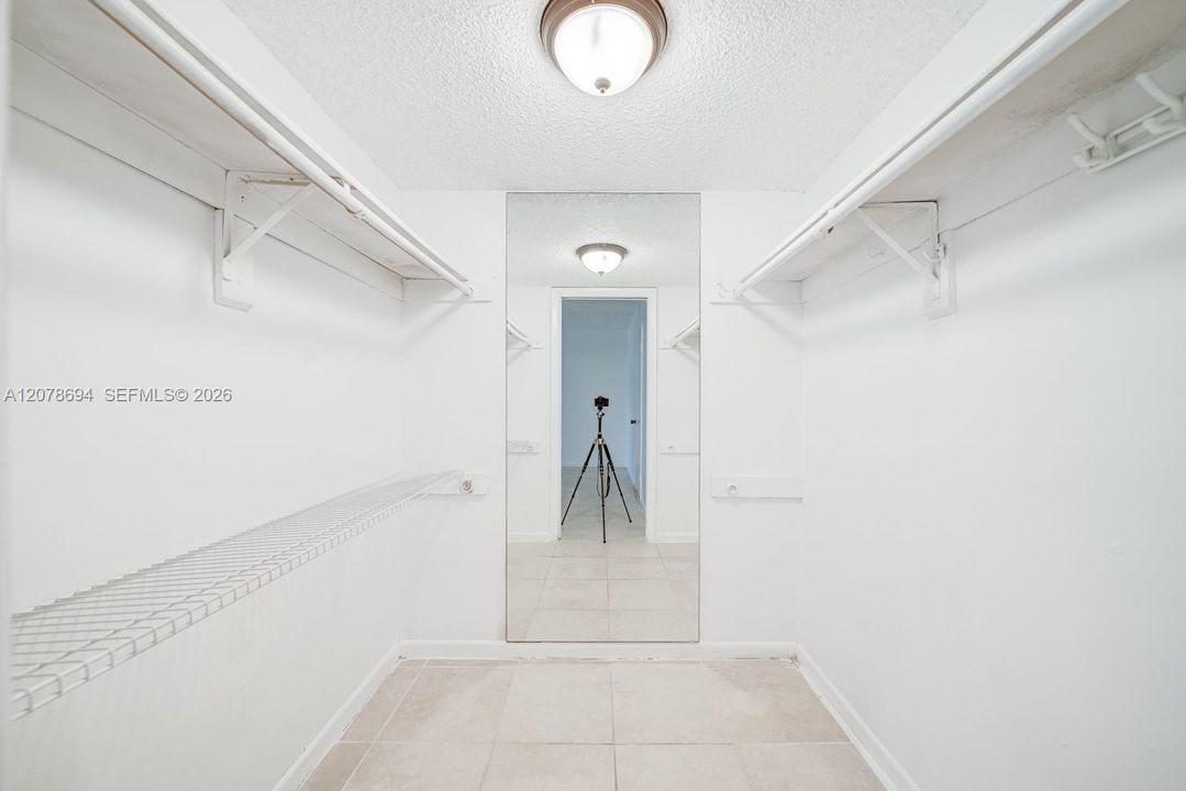 En Venta: $265,000 (2 camas, 2 baños, 965 Pies cuadrados)