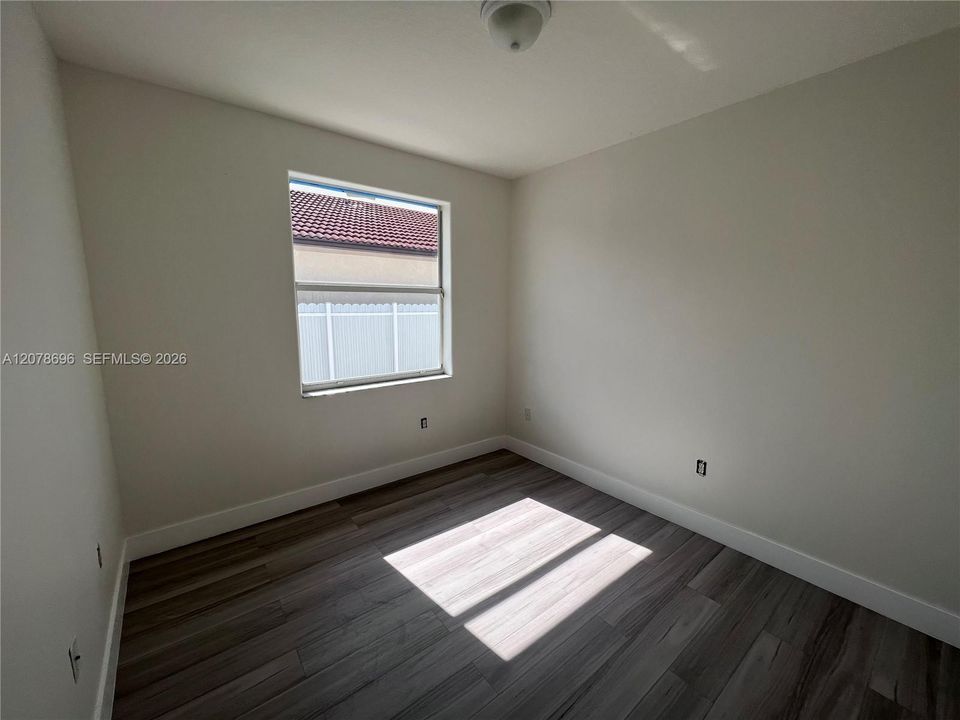 En Renta: $2,600 (2 camas, 1 baños, 1555 Pies cuadrados)