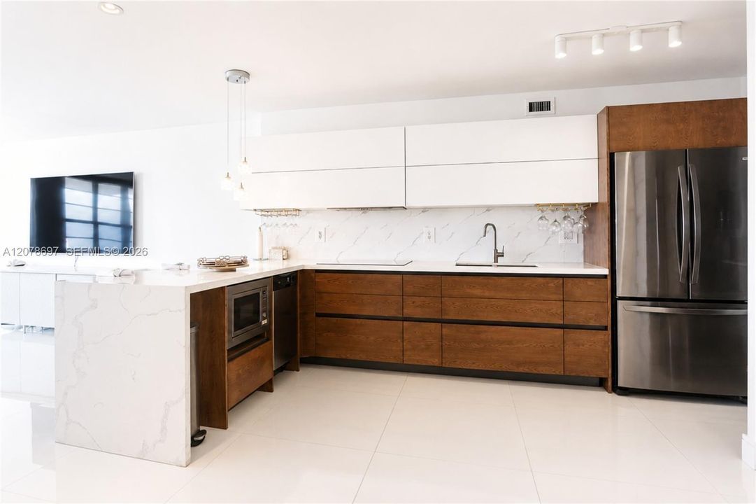 En Venta: $875,000 (1 camas, 2 baños, 890 Pies cuadrados)