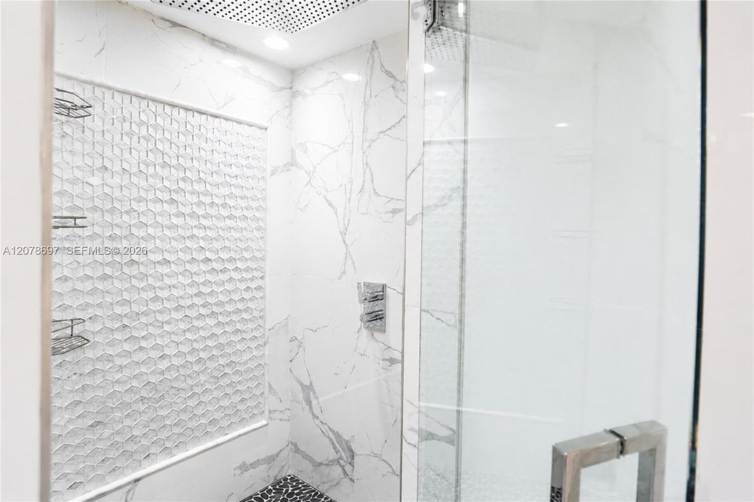 En Venta: $875,000 (1 camas, 2 baños, 890 Pies cuadrados)