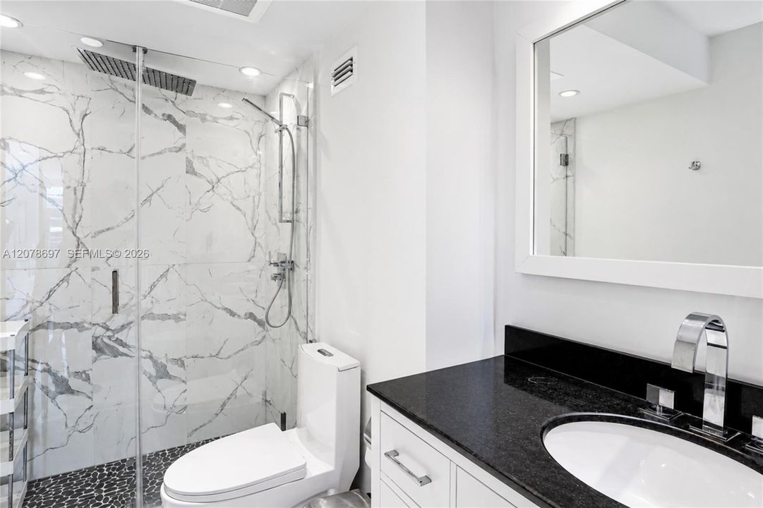 En Venta: $875,000 (1 camas, 2 baños, 890 Pies cuadrados)
