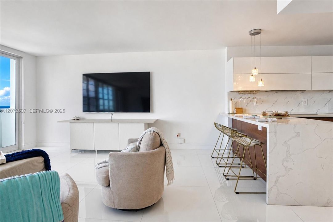 En Venta: $875,000 (1 camas, 2 baños, 890 Pies cuadrados)