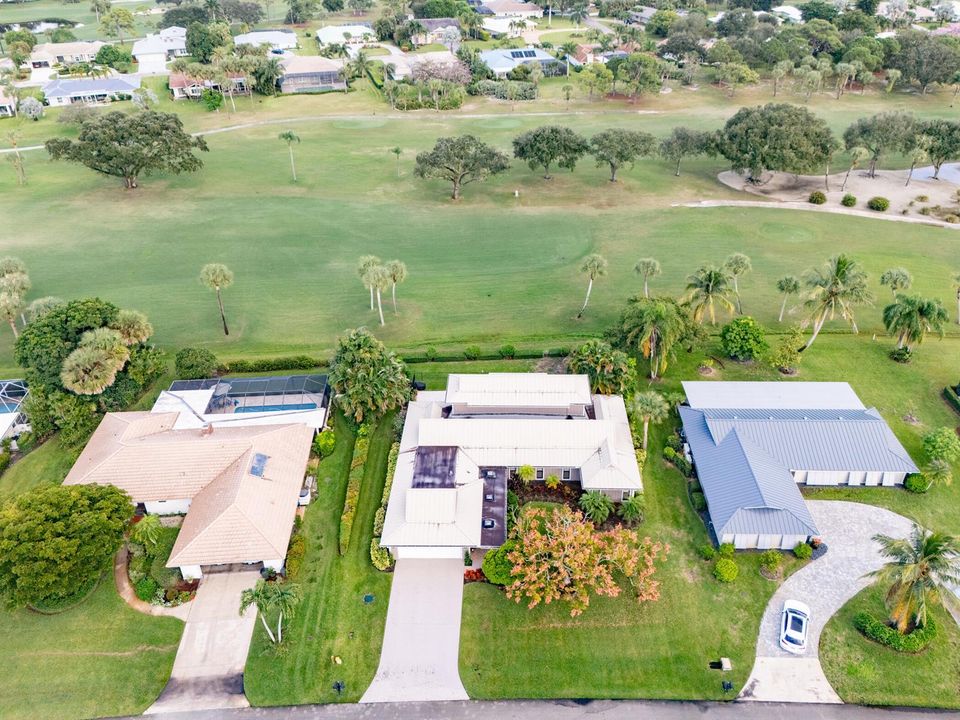© Clark- 3333Se Fairway East-050